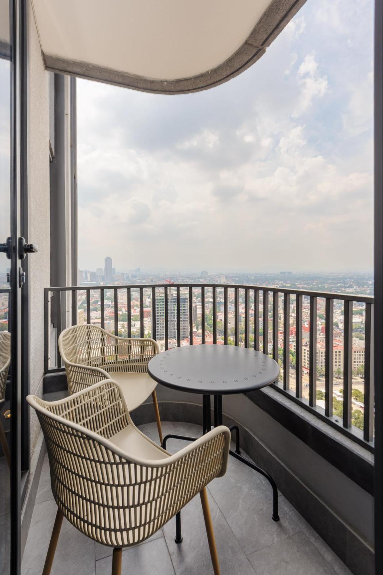 Apartment Mesmerizing Loft With Stunning City View In Cuauhtemoc Mexico City